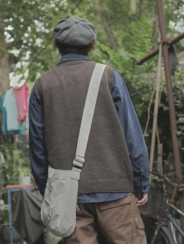 IRUMDROOM/Round Neck Knit Vest/brown