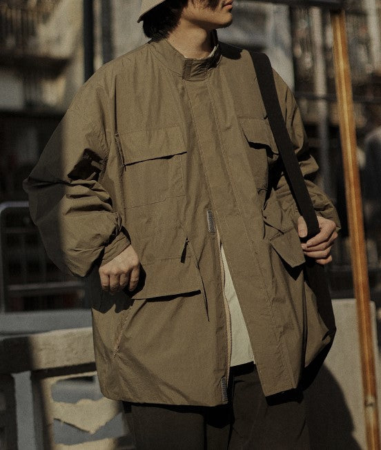 Multi-pocket windbreaker [IR452]