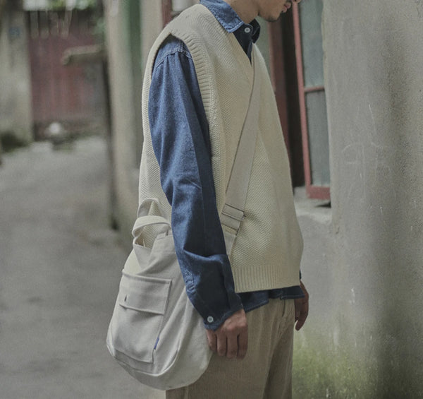 IRUMDROOM／V-neck Knit Vest／milky white