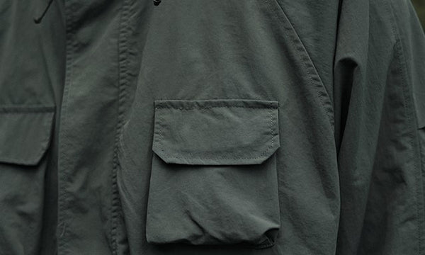 Multi-pocket hooded jacket [IR328]