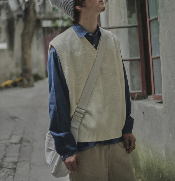 IRUMDROOM／V-neck Knit Vest／milky white